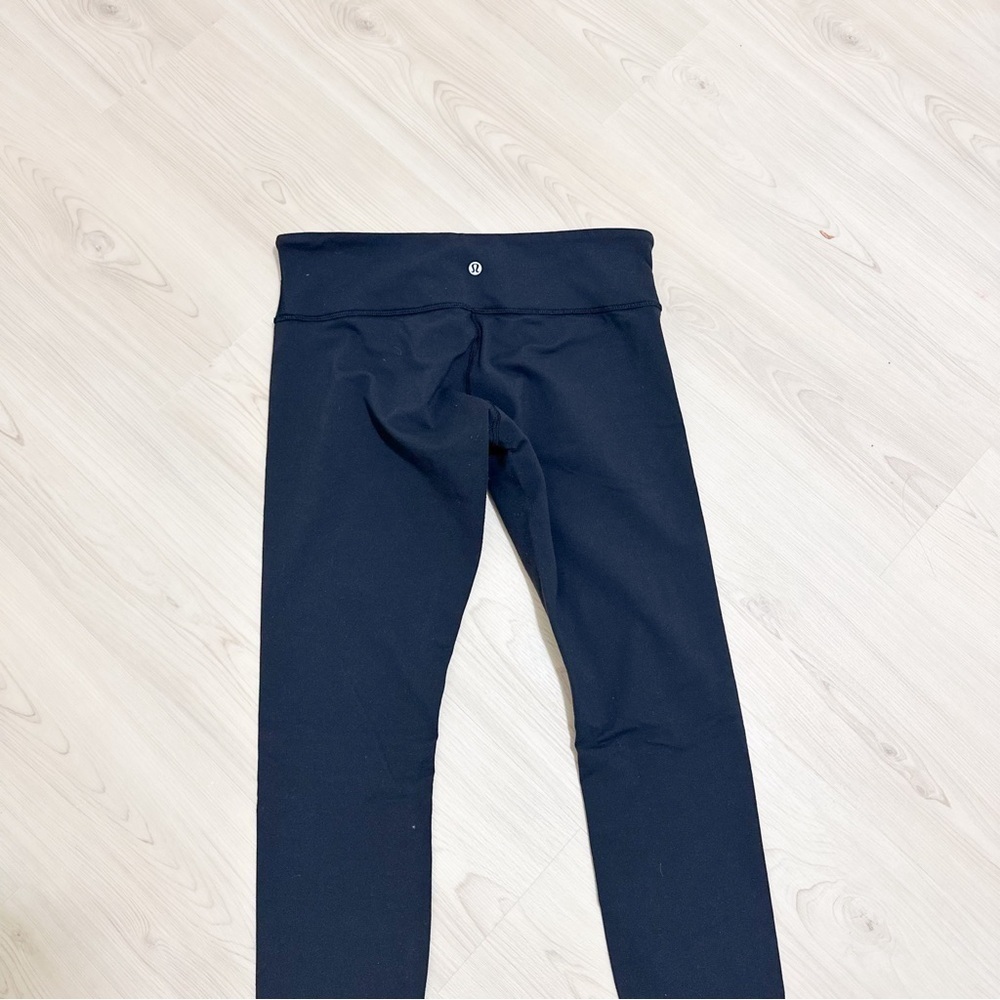 Lululemon black wunder under leggings - Picture 5 of 10